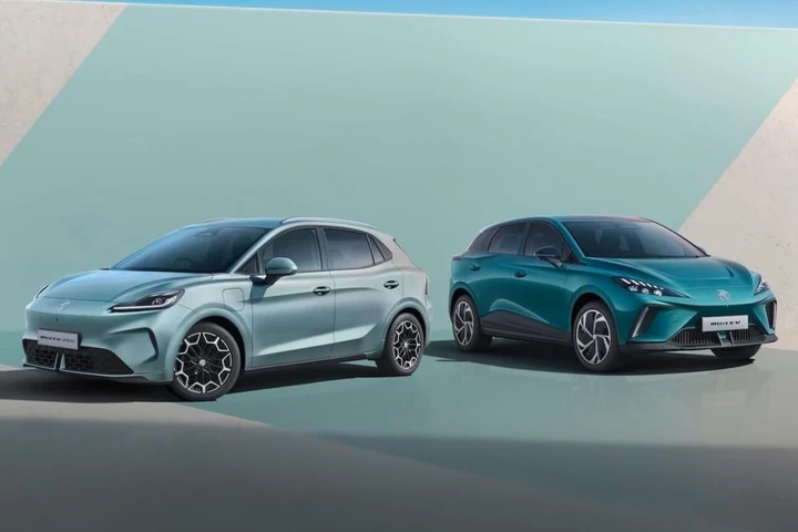 MG presenta MG4 e MG4 Urban, dotazioni più ricche ma il prezzo scende