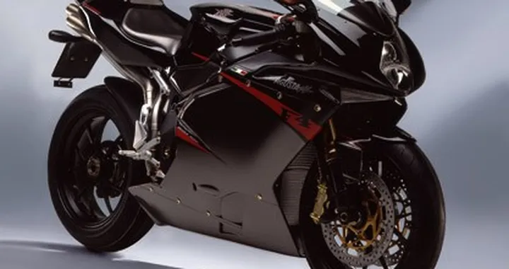 Fate largo, arriva la MV AGUSTA F4 1000R