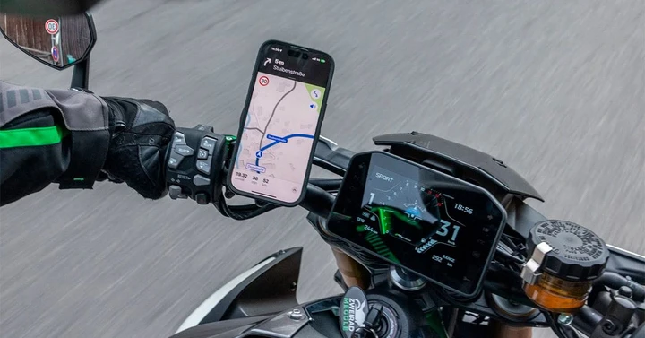 Waze lancia la modalità moto: percorsi dedicati e avvisi sui pericoli