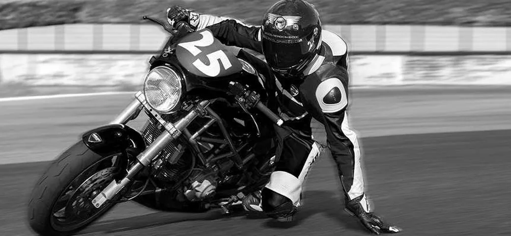 Intervista a Paolo Pirozzi: 564 mila km in Ducati con record