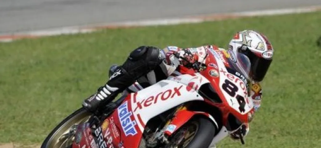 SBK test di Kyalami: super Fabrizio,  Spies e Haga inseguono