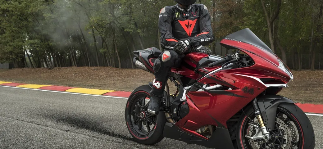 MV Agusta e Lewis Hamilton: nasce la F4 LH44 [Foto]