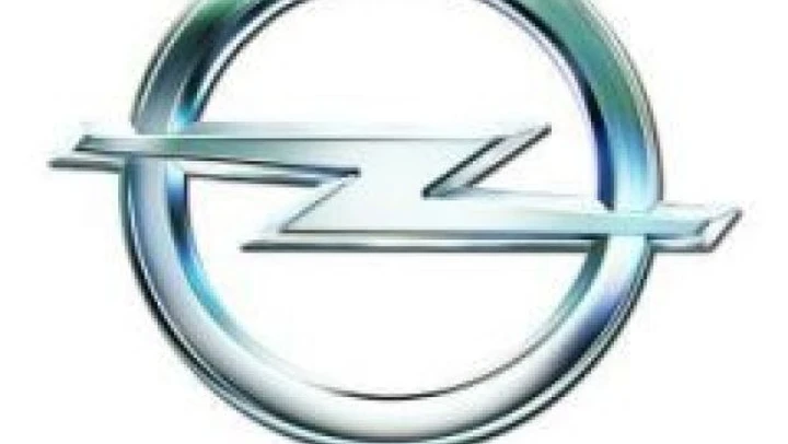 Cessione Opel: il sindacato chiede l'intervento di Angela Merkel