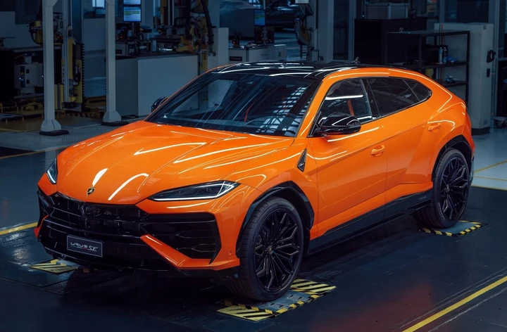 Lamborghini Urus SE: il primo SUV ibrido plug-in del marchio debutta a Pechino
