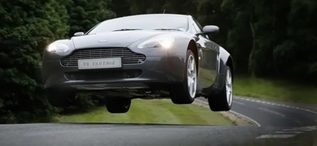 Aston Martin V8: in arrivo un tuning-kit dalla Prodrive?