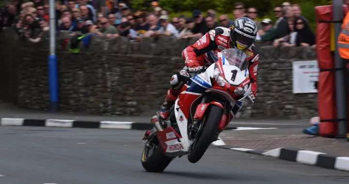 Tourist Trophy 2016: ci saranno i migliori piloti di sempre