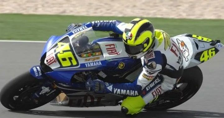 MotoGP: giallo gomme risolto per Valentino