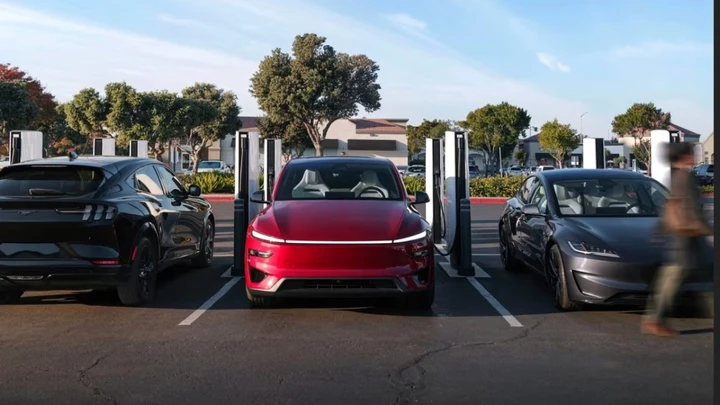 Tesla porta i Supercharger V4 in Europa: in Norvegia debutta la ricarica fino a 500 kW