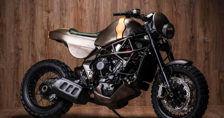 MV Agusta dei fratelli Pozatto in stile Mad Max