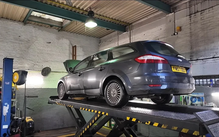 Ford Mondeo con 650.000 km, cosa si chiede a un'auto da 200 euro?