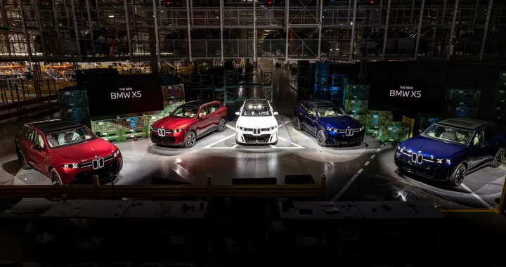BMW non dice addio al V8: il motore otto cilindri ci sarà anche con la nuova X5