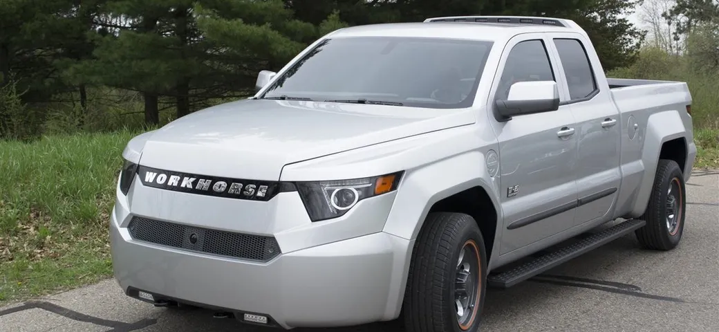 Workhorse W-15: il pick-up ibrido sfida Tesla [Video]
