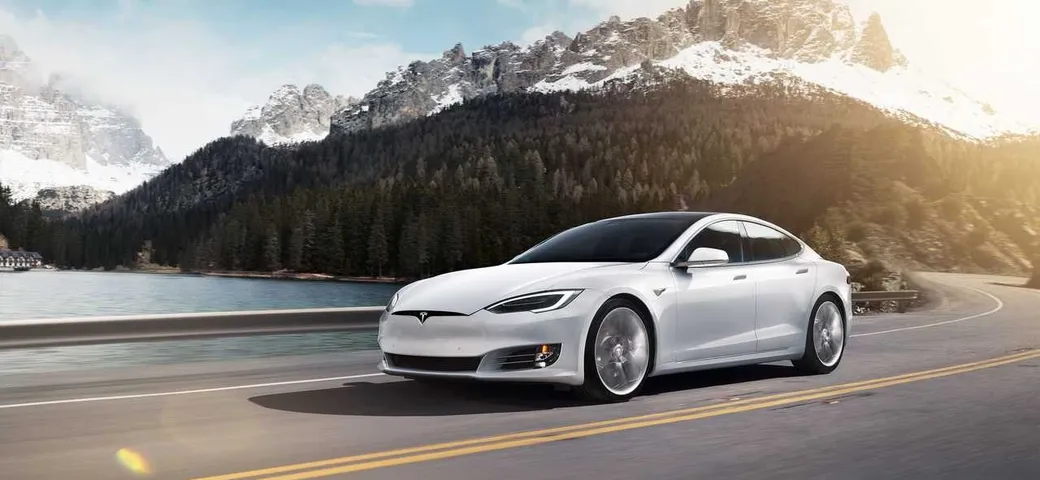 Tesla Model S: cancellata la Plaid+