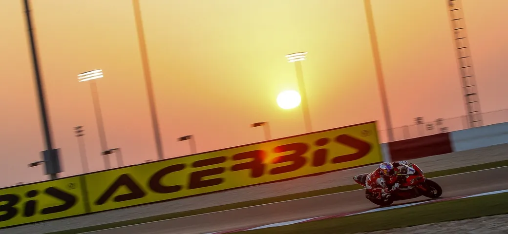 Supersport Qatar FP1: Sofuoglu apre le danze nel deserto