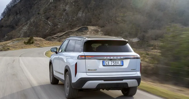 JAECOO 7 SHS, primo contatto con la "Super Hybrid"