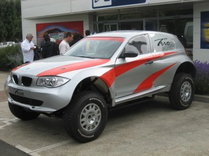 Trio: una Bmw Serie 1 per Dakar