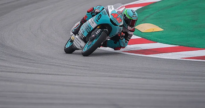 Moto3, la “prima” di Ramirez fra show e colpi scena