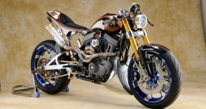 Custom: Harley Davidson Sportster "Avanzare" by Asterisk