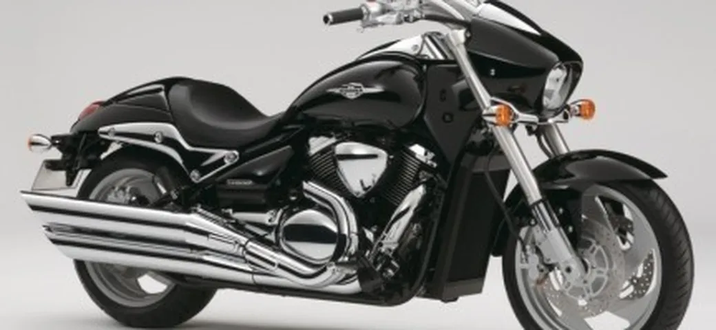 Suzuki Intruder M1500 e Boulevard M90