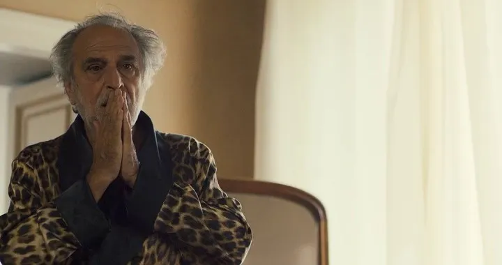 Official 2015 FIAT 500X Super Bowl Commercial _ The FIAT Blue Pill.mp4