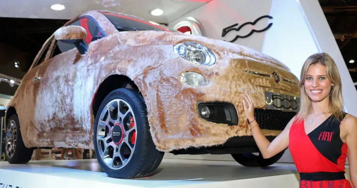 La Fiat 500 diventa di Peluche
