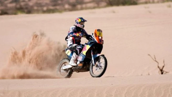 Dakar 2012: Despres mantiene la testa vincendo la Tappa 5 davanti a Coma