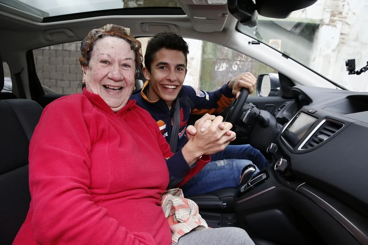 Passaggio in auto da Marc Marquez [Video]