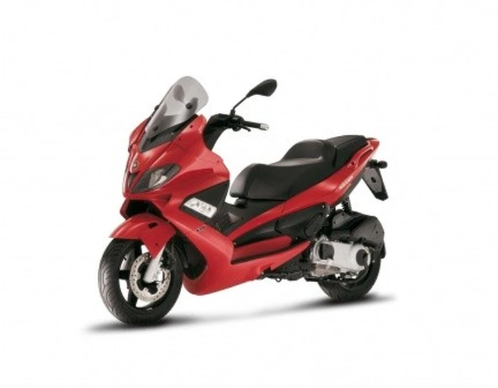 Nuovo Gilera Nexus: 125 e 250