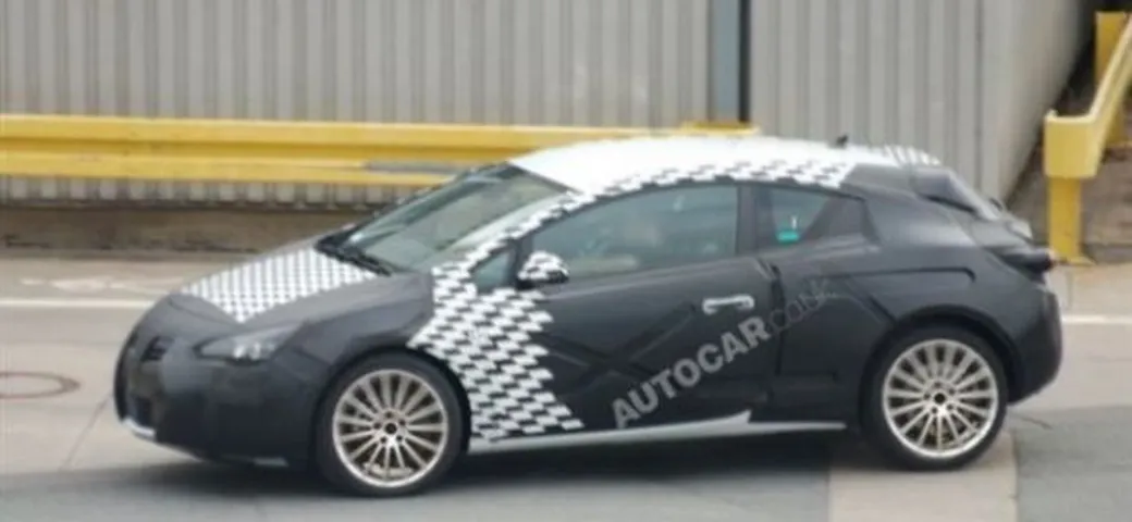 Opel Astra: la nuova OPC avrà 300 CV di potenza