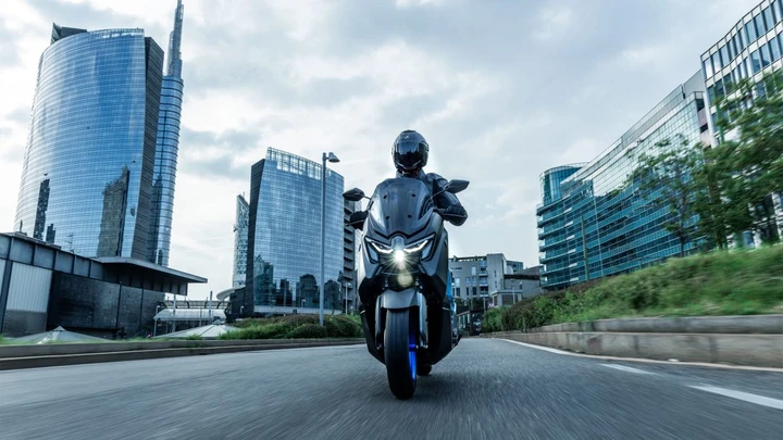 Mobilità smart e accessibile: Yamaha lancia la sua nuova gamma di scooter