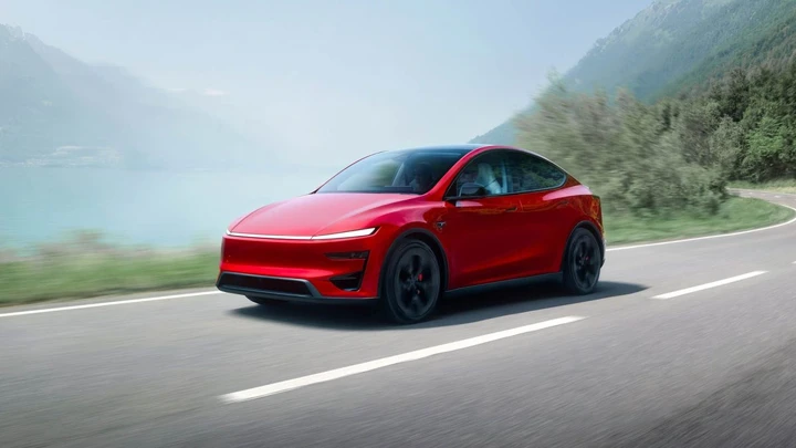 Nonostante tutto è ancora Tesla leader delle elettriche in Europa