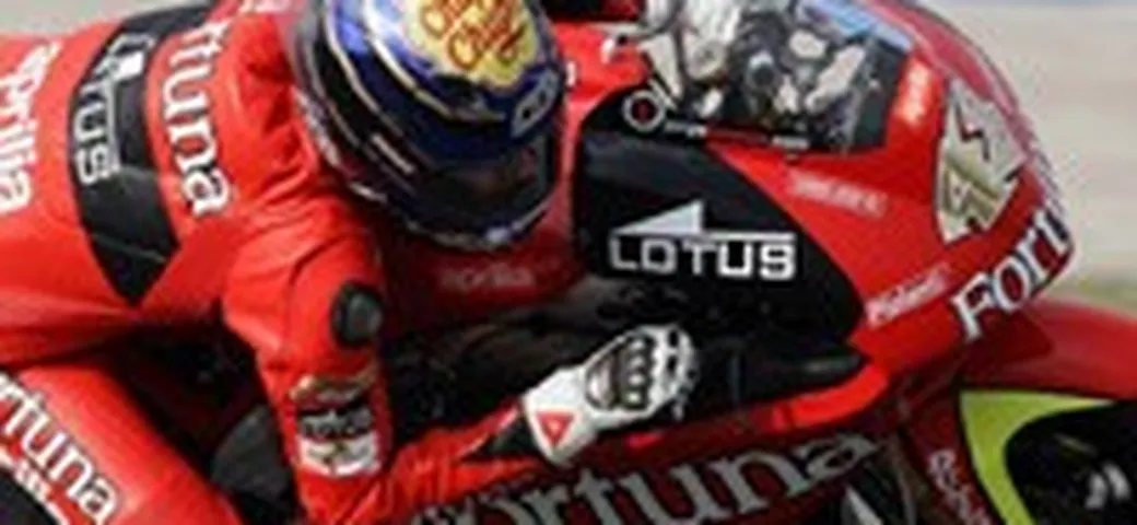 Jorge Lorenzo mattatore nei test della 250
