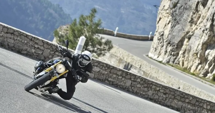 BMW R NineT 2014: il nostro test su strada