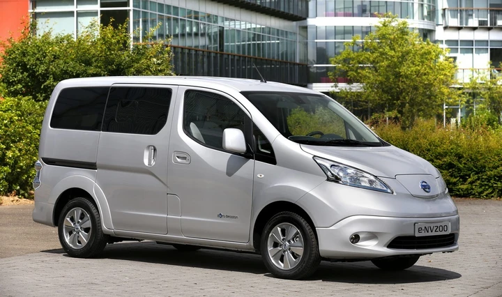 Nissan e-NV200: la 7 posti arriva in Italia