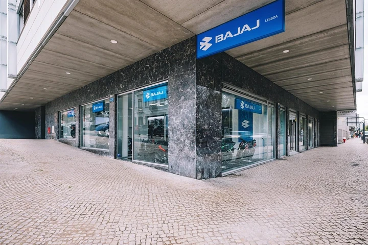 Bajaj apre il primo flagship a Lisbona