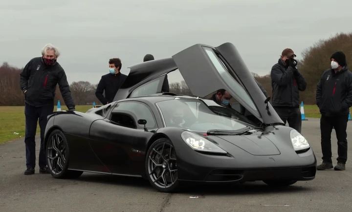 Gordon Murray T.50: prototipo in pista con il progettista [Video]
