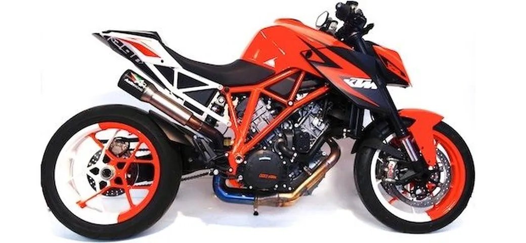 Scarico AustinRacing GP1 per KTM 1290 Super Duke [video]