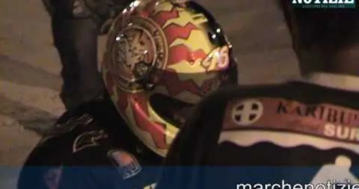 valentino rossi in kart.mp4