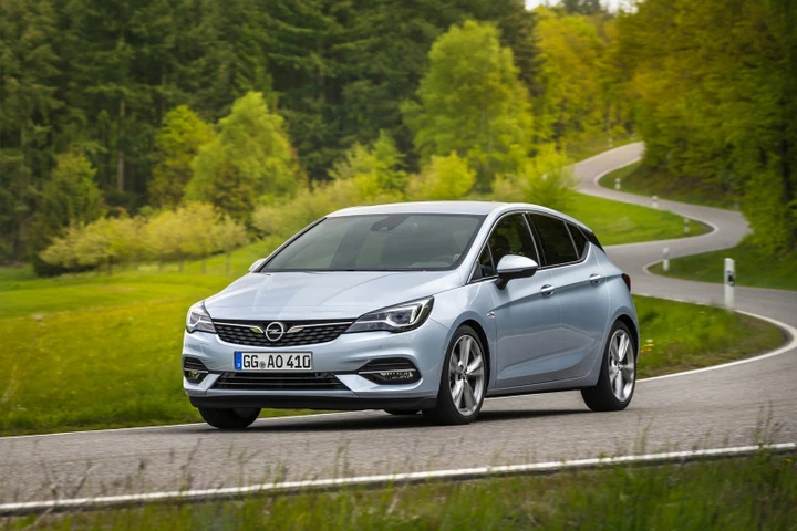 Nuova Opel Astra: prime indiscrezioni sulla sesta generazione