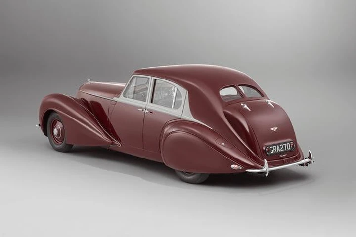 Bentley grande protagonista del Salon Privé 2019