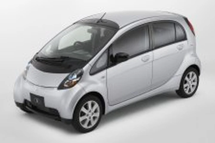 Mitsubishi Concept i, 600 cc e 64 cavalli