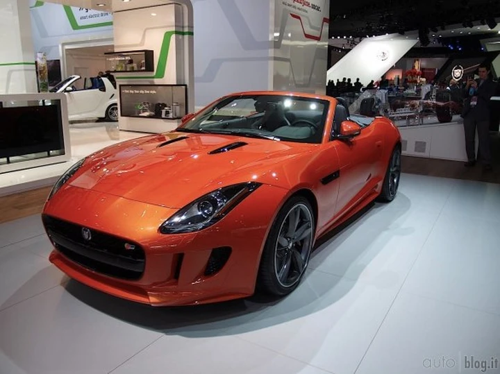Jaguar F-Type: espansione della gamma per il futuro?