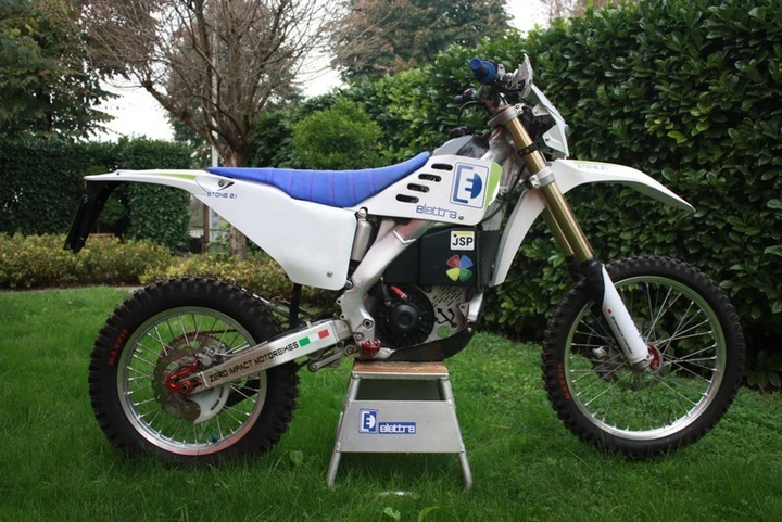 Elettra Stone: la moto elettrica da enduro