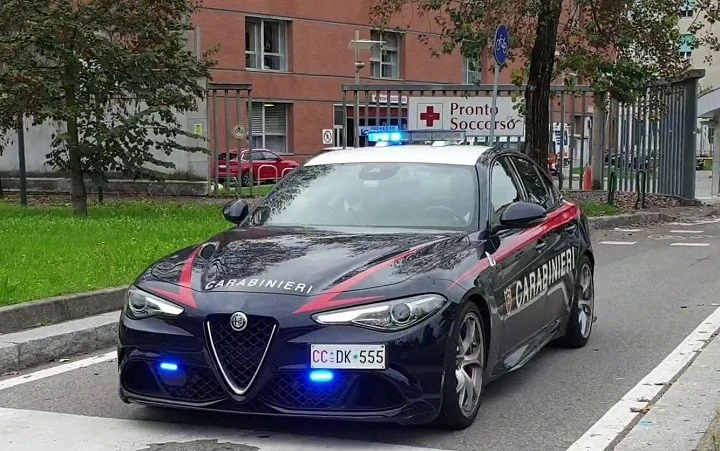 Padova: fugge all'alt e guida a 180 km/h con la Fiat 500