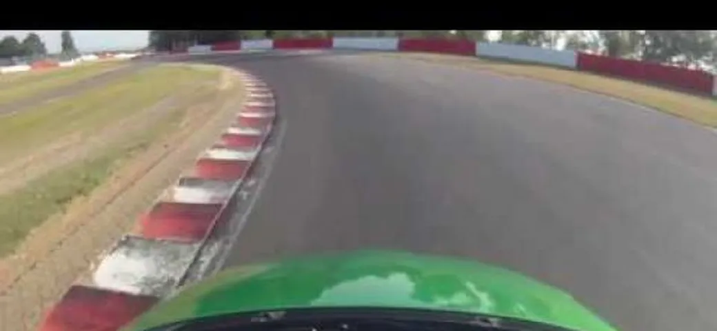 Video: la Skoda Fabia RS a Spa-Francorchamps con Paul Belmondo