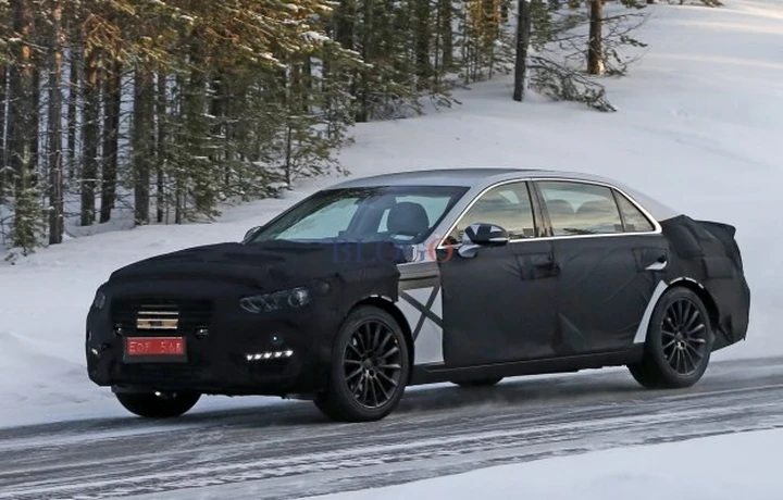 Hyundai Equus: foto spia della futura generazione
