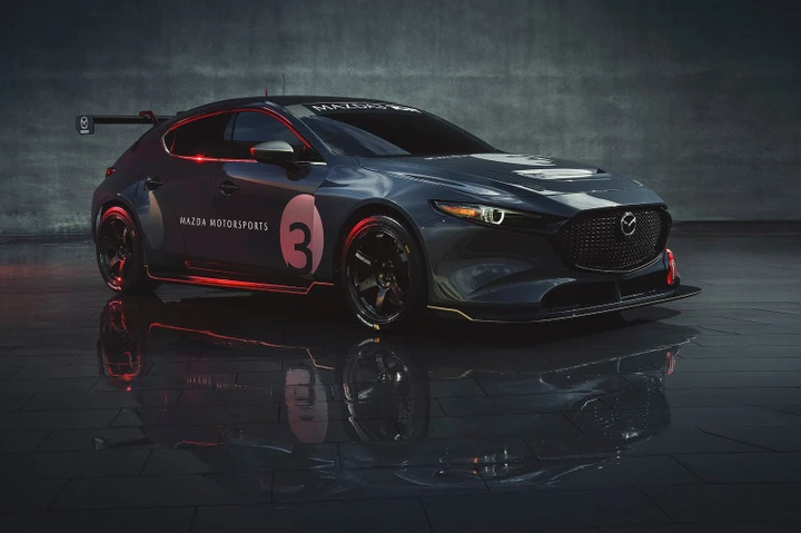 Mazda3 TCR: la compatta giapponese diventa una Touring Car Racing