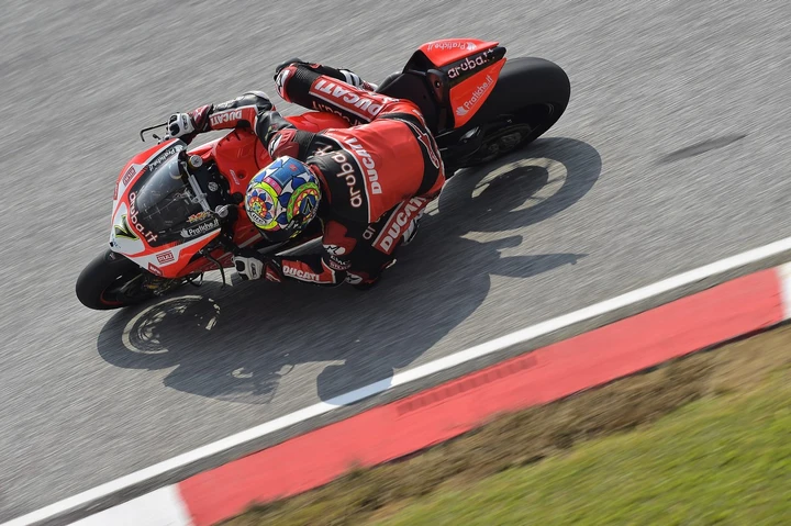 SBK: in Francia è lotta per il 2° posto