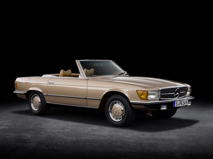 Mercedes-Benz SL: mezzo secolo per il modello R107