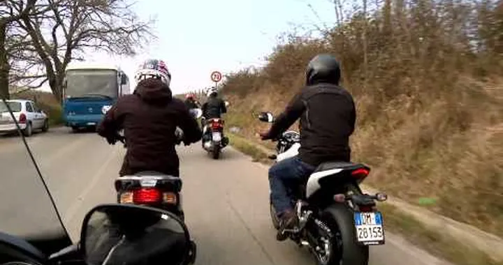 Andrea Dovizioso in sella al nuovo Honda SH300i